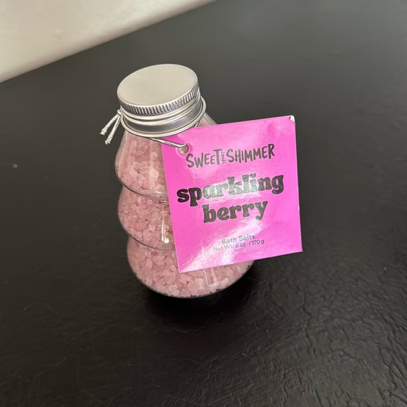 Sweet and Shimmer bath salts - Picture 1 of 1